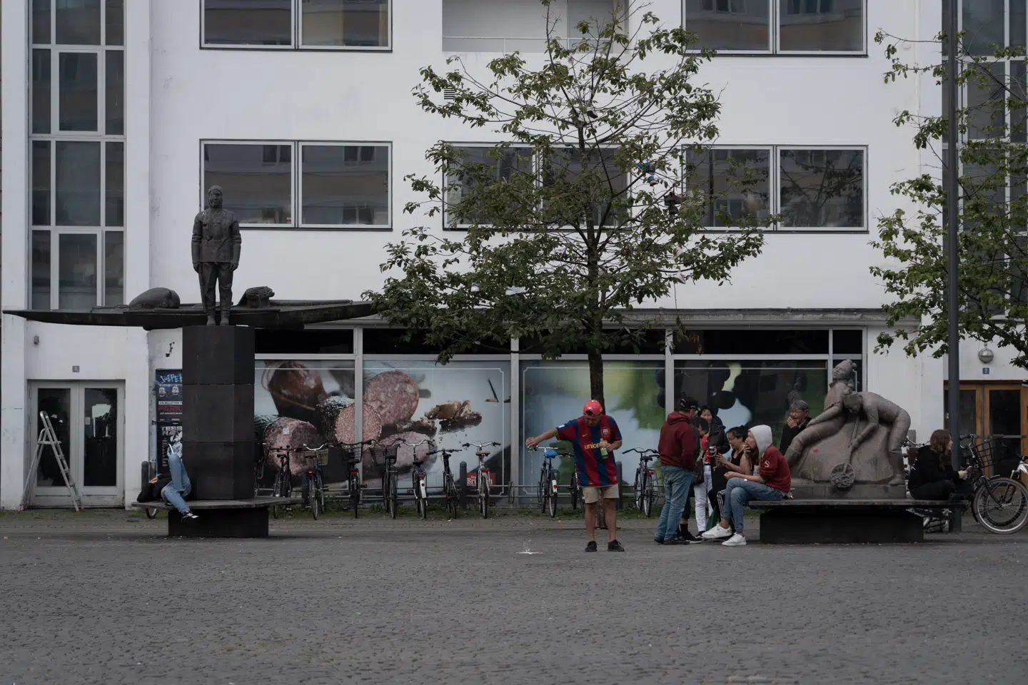 Vibeke Bregnhardt undrer sig over, at Københavns Kommune ikke gør noget ved den udbredte druk på Christianshavns Torv. Arkivfoto: Ritzau Scanpix