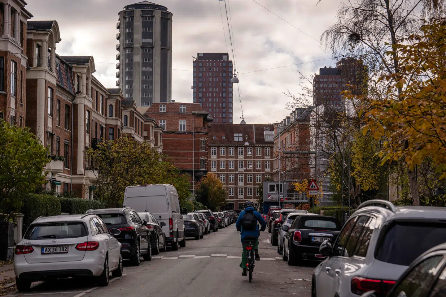 Det er en stor beslutning at købe bolig, og når overskrifterne veksler mellem »boligboom« og »bobler på vej«, kan det være svært at finde ro i maven.