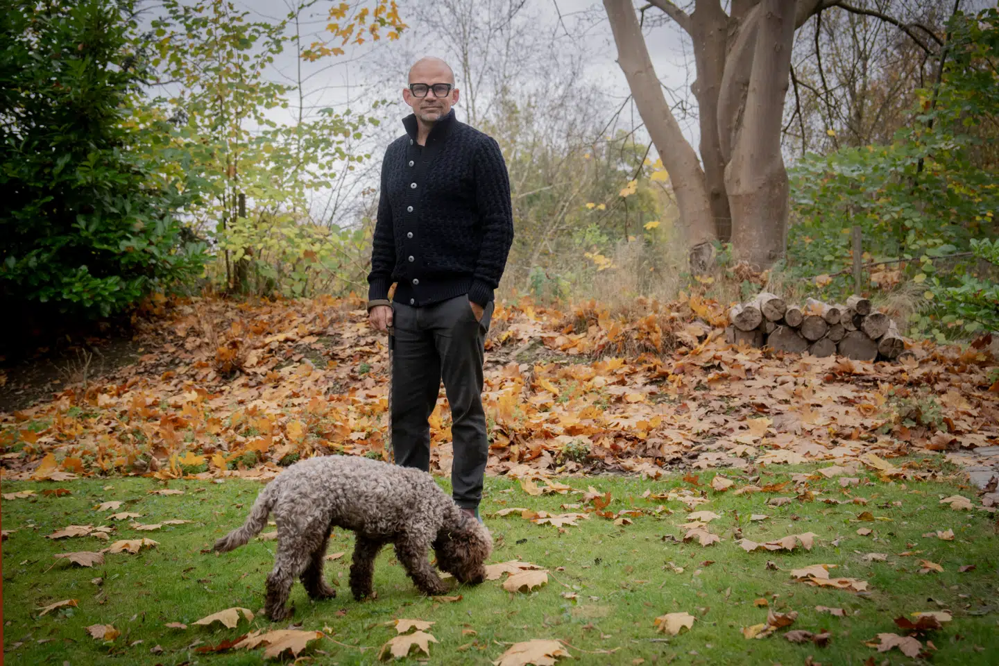 Jesper Vollmer køber meget kød - også for hunden Carlas skyld.
