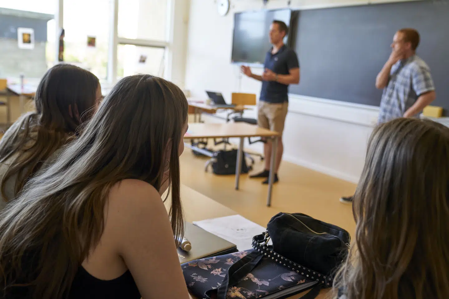 Langvarigt skolefravær er et stigende problem i folkeskolen, og nu vil politikerne bag finanslovsaftalen øge indsatsen for at forebygge skolefravær. (Arkivfoto).
