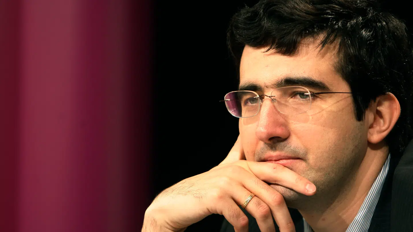 Vladimir Kramnik afviser at have noget med amerikanerens død at gøre.