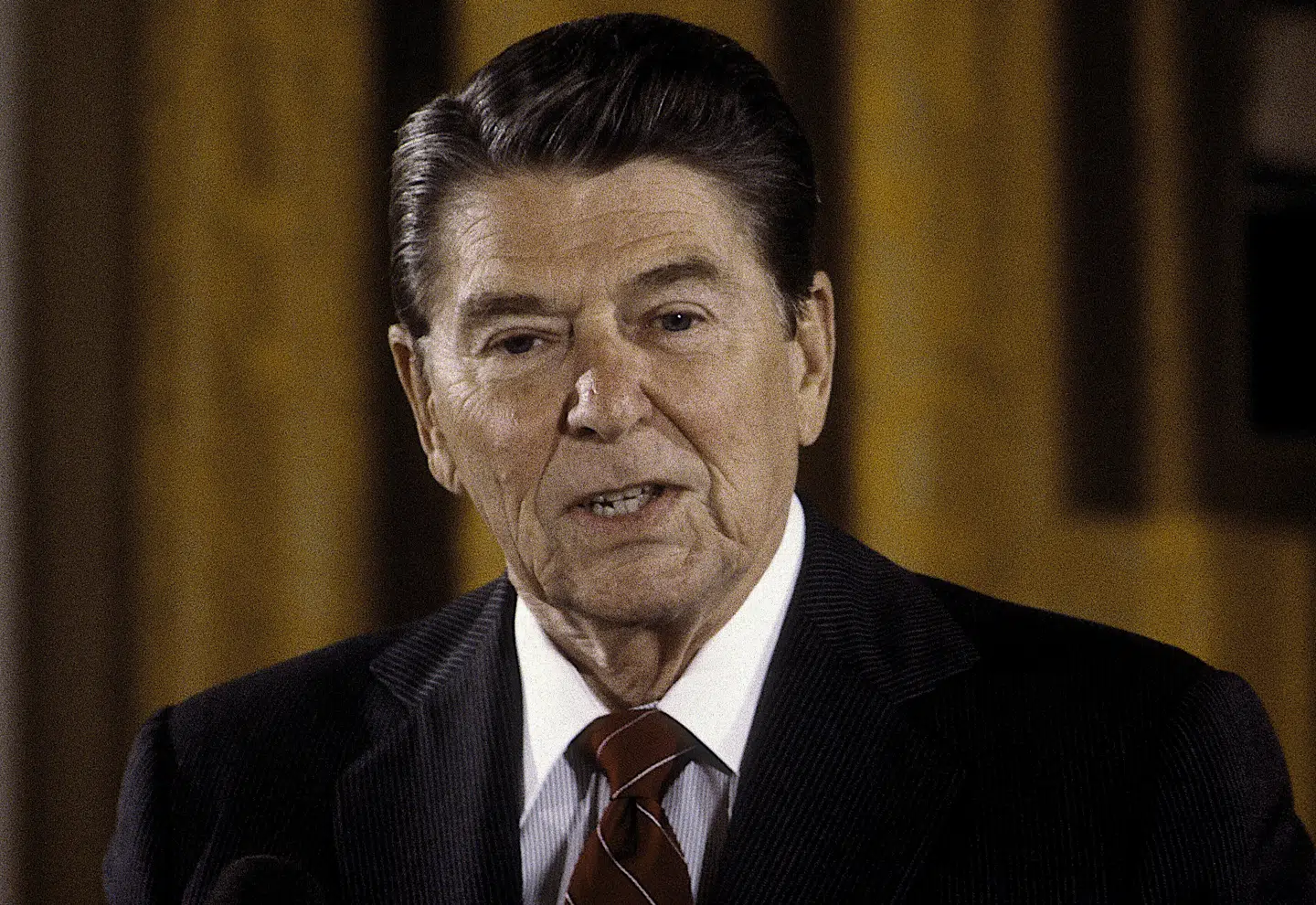 Den tidligere – og afdøde – amerikanske præsident Ronald Reagan er blevet omdrejningspunkt for en ny strid mellem Canada og USA.