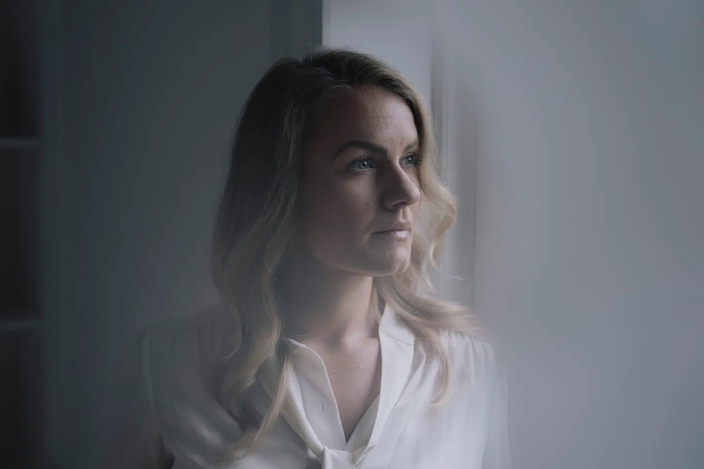 Trods to fyringer har erhvervspsykolog Maike Glue opnået stor succes, og i dag har hun især tre råd, som kan hjælpe topledere og medarbejdere helskindet gennem en fyringsrunde.