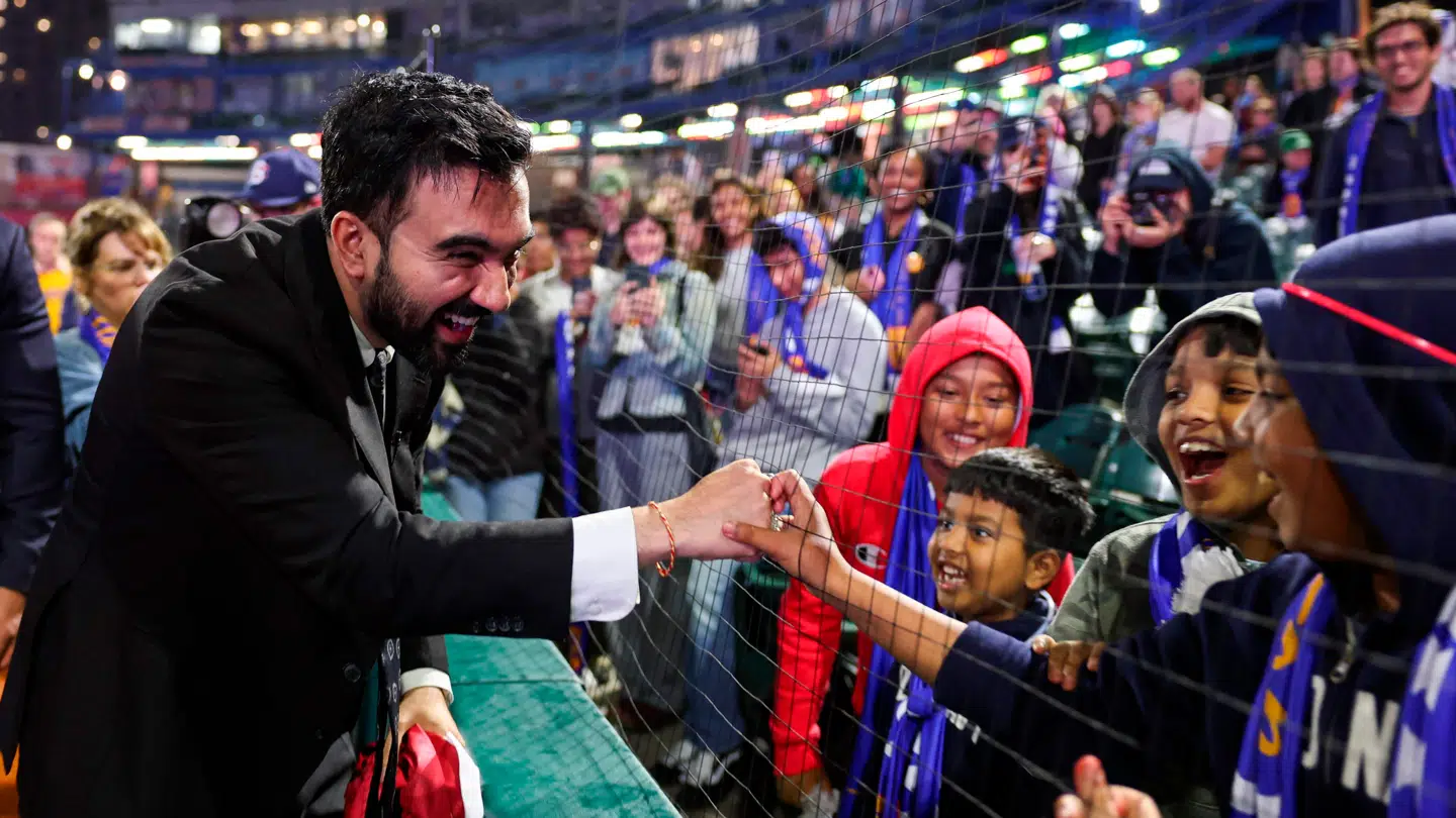 Zohran Mamdani er en ekstremt populær skikkelse i New York, hvor han står til at blive borgmester ved valget 4. november.