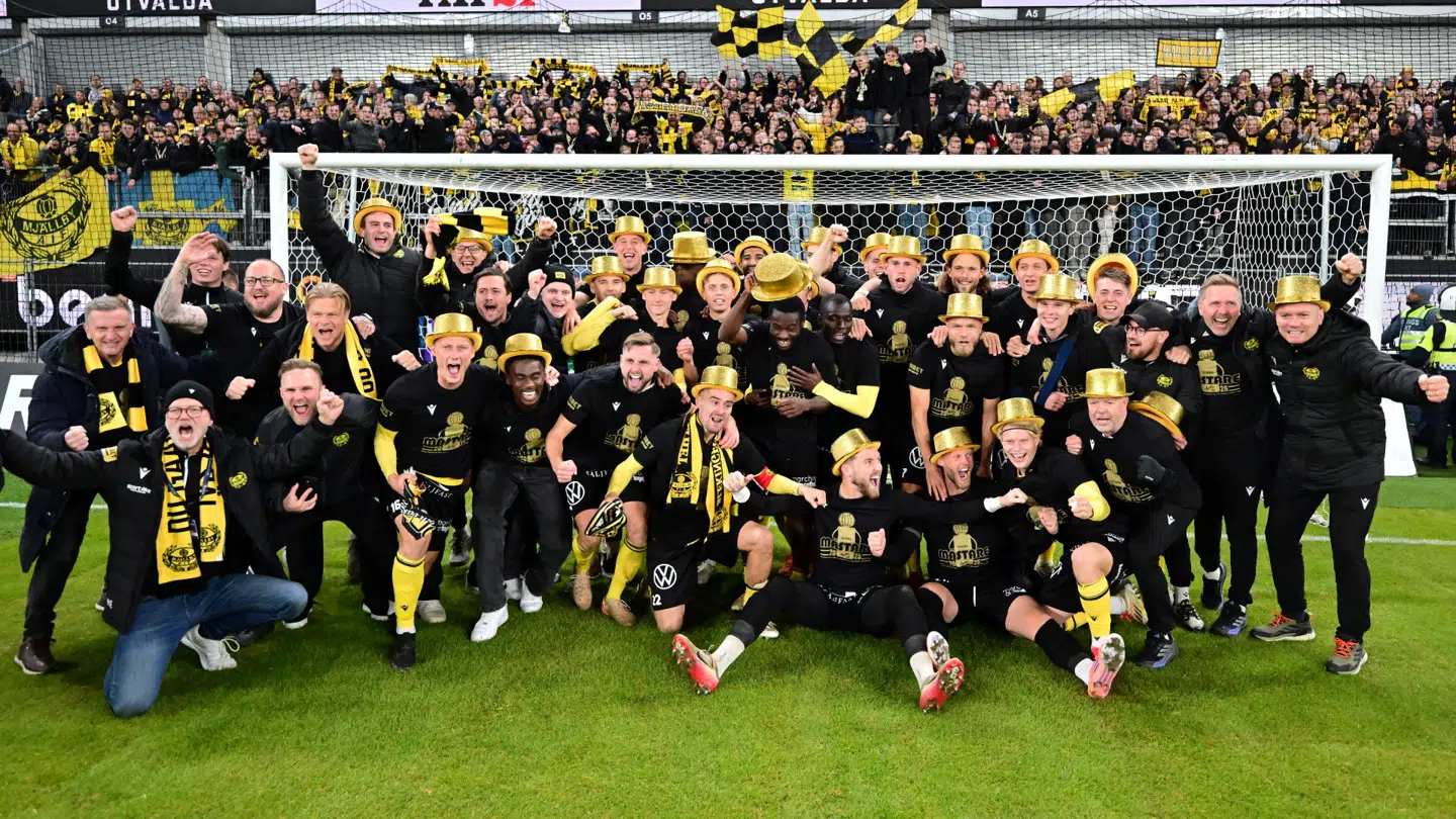 Spillerne går amok efter sejren mod Göteborg.