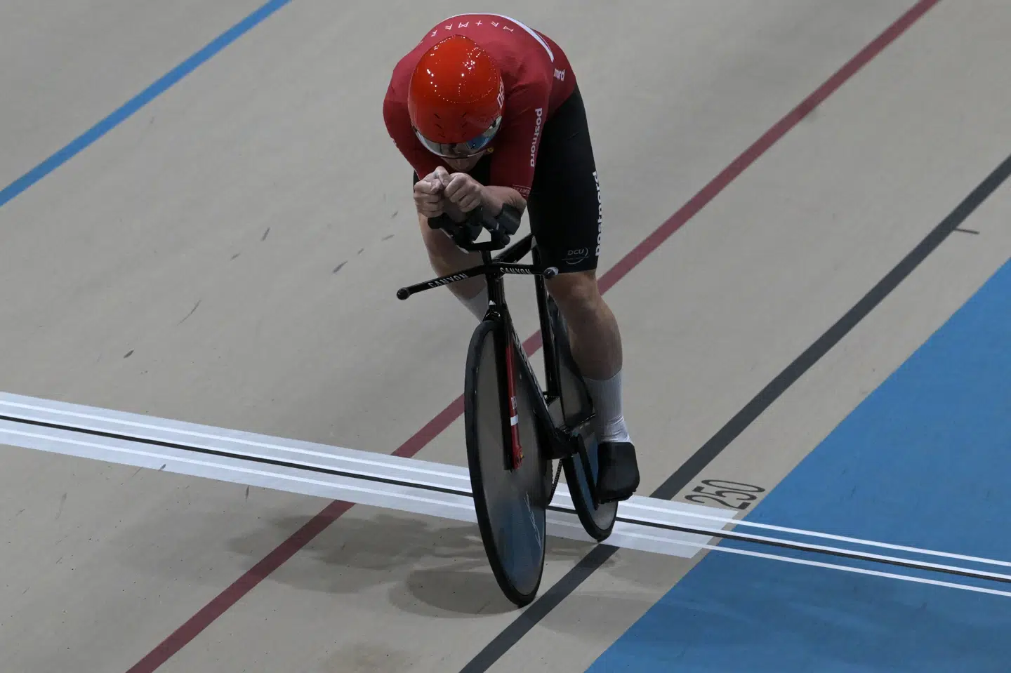 Det var første gang, at Rasmus Lund stillede op til VM i 4000 meter individuelt forfølgelsesløb. Det var en flot debut, hvor det blev til sølv.