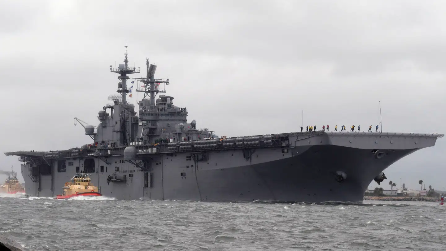 Skibet USS Iwo Jima ligger lige nu i Caribien for at deltage i kampen mod narkosmugling.