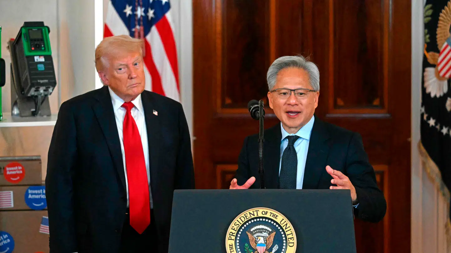 Nvidias direktør Jensen Huang og præsidenten i Det Hvide Hus i Maj 2025.