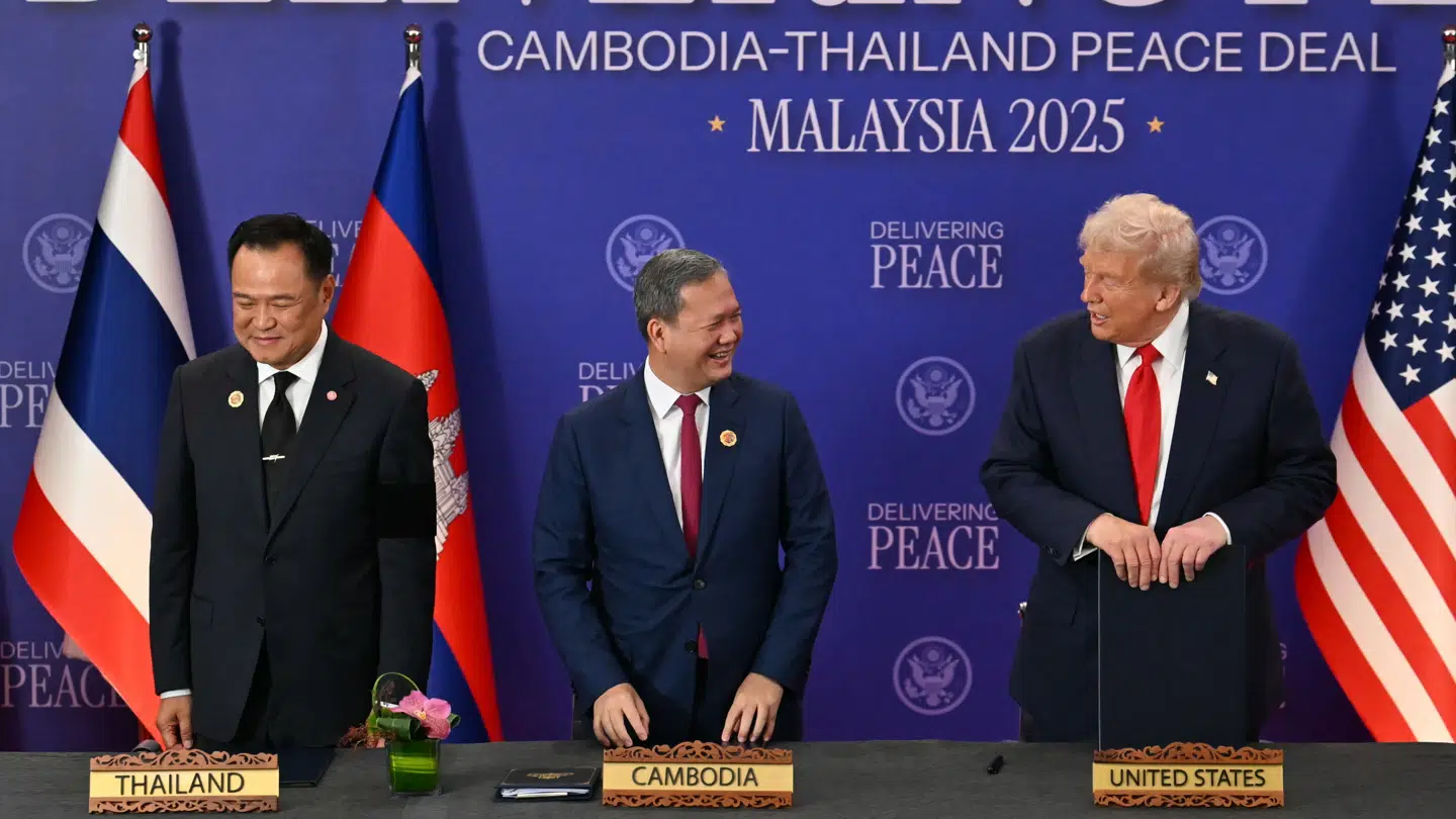 Lederne af Thailand, Cambodja og USA samlet i Malaysia.