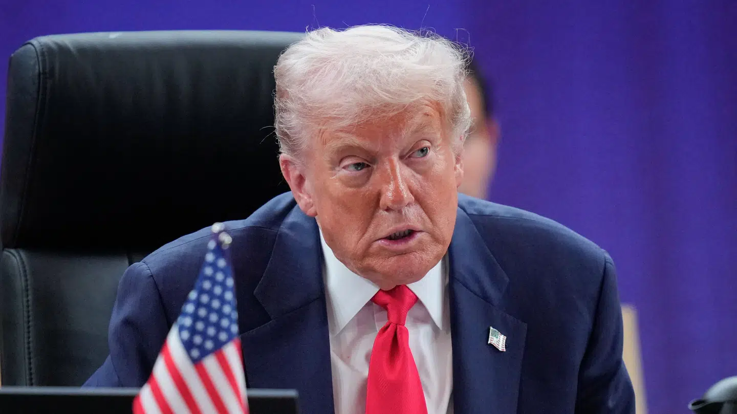 Donald Trump er lige nu på rundrejse i Asien. Nu vender latinovælgere ham ryggen.