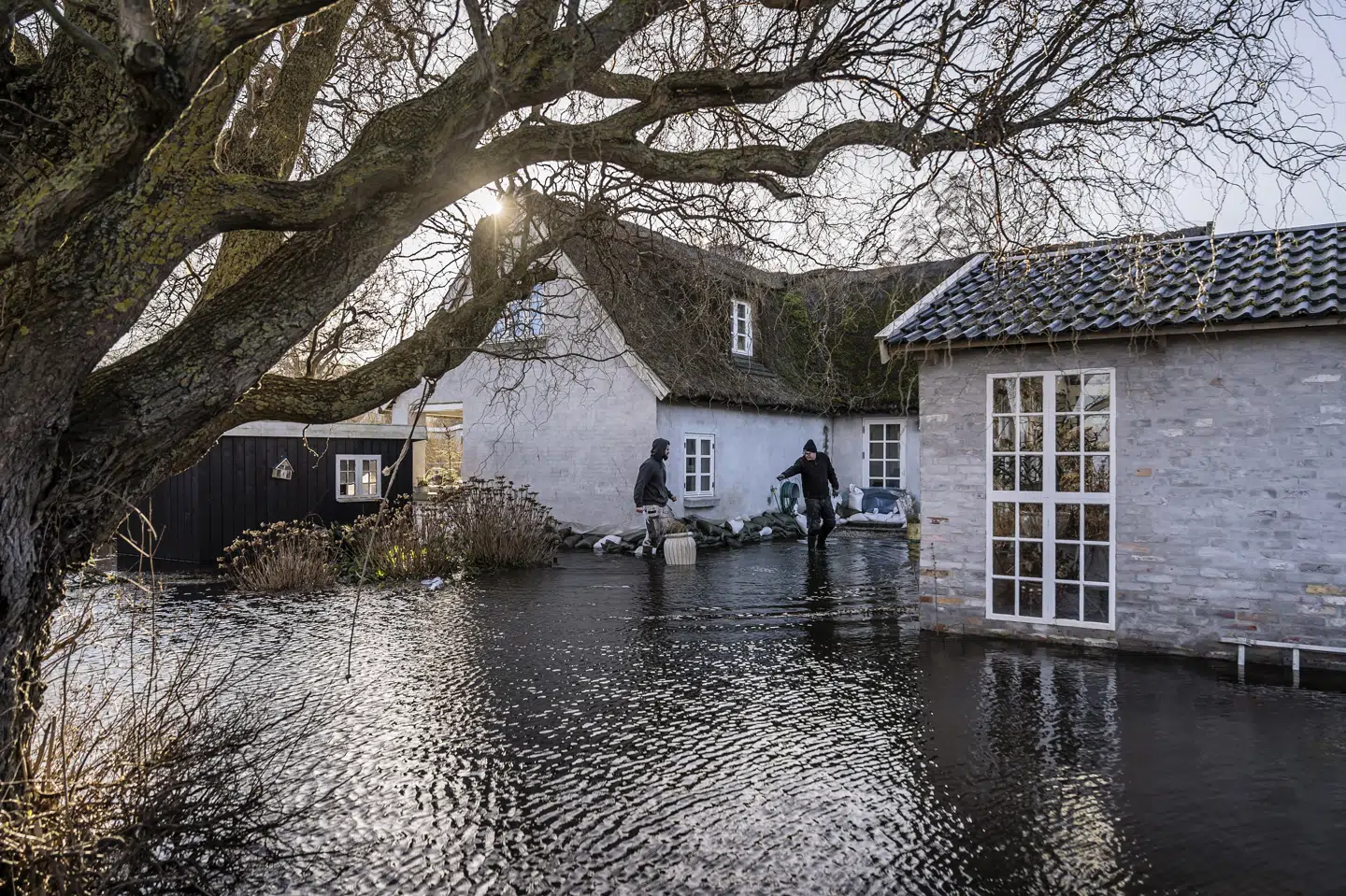 En ny undersøgelse fra Tryg viser, at de danske boligejere frygter de store mængder vand, der kommer i forbindelse med eksempelvis skybrud. Ifølge undersøgelsen får bekymringerne hver tiende respondent til at overveje at flytte fra sit hjem. (Arkivfoto).