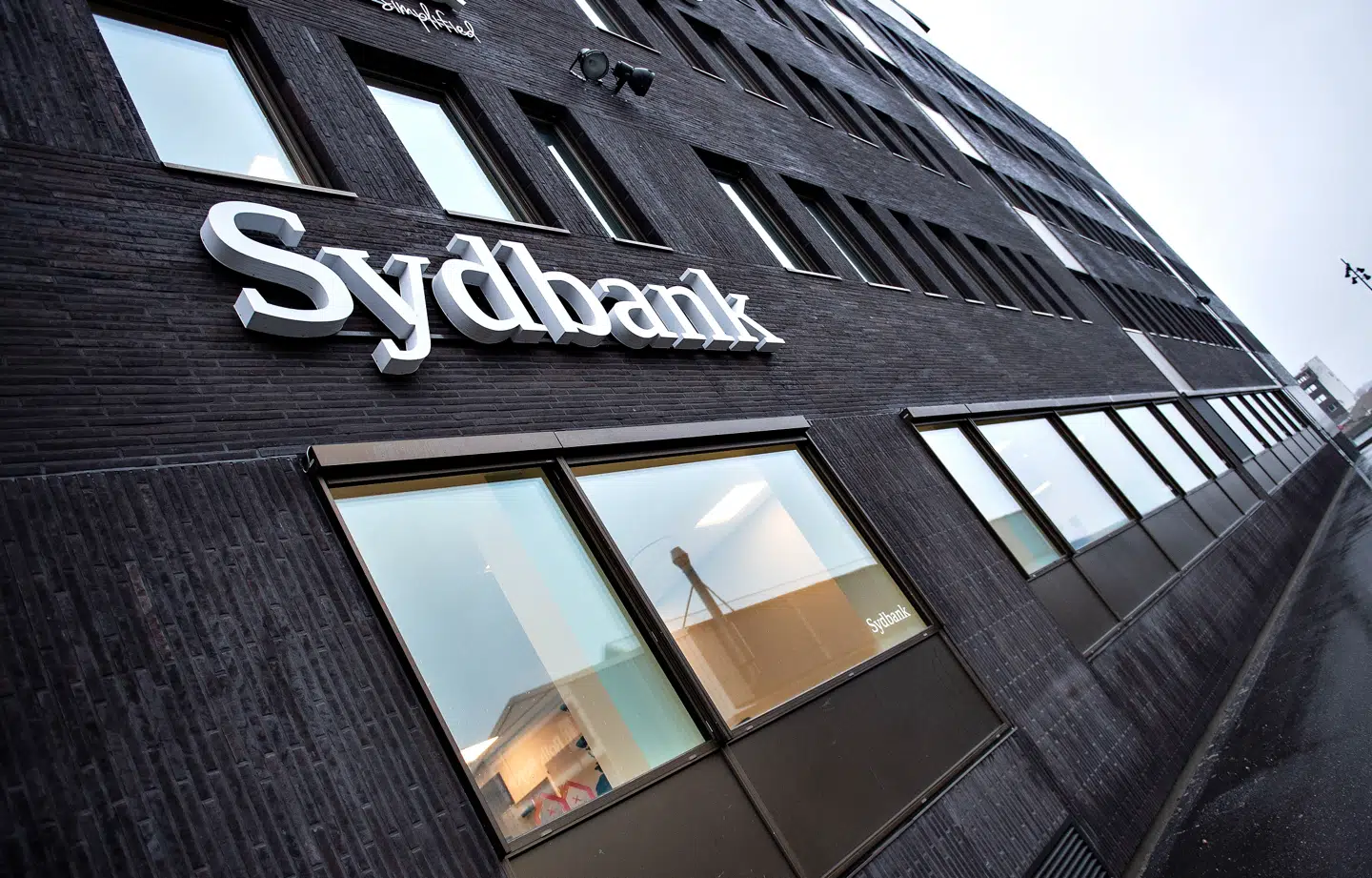(ARKIV) Sydbank i Østre Havnegade i Aalborg tirsdag 30. oktober 2018. Sydbank præsenterer halvårsregnskab onsdag den 25. august 2021.. (Foto: Henning Bagger/Ritzau Scanpix)