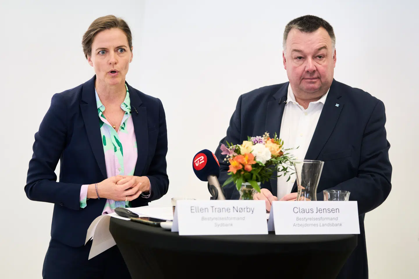 Bestyrelsesformand for Sydbank Ellen Trane Nørby og bestyrelsesformand for Arbejdernes Landsbank Claus Jensen præsentere mandag den nye fusion, som også Vestjysk Bank bliver en del af.