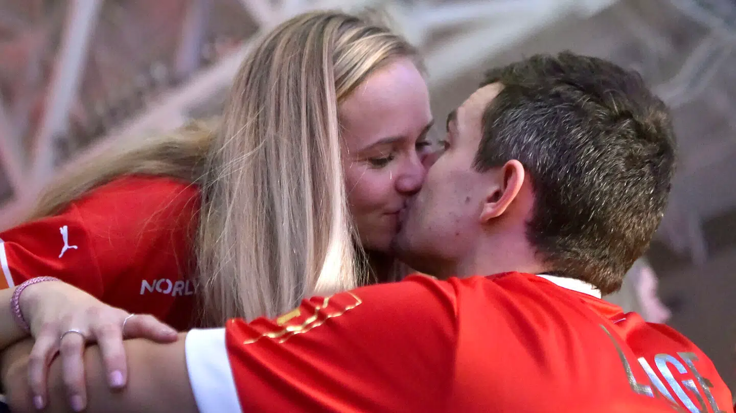 Rasmus Lauge sender kærlige tanker til sin kone Sabrina Jepsen.