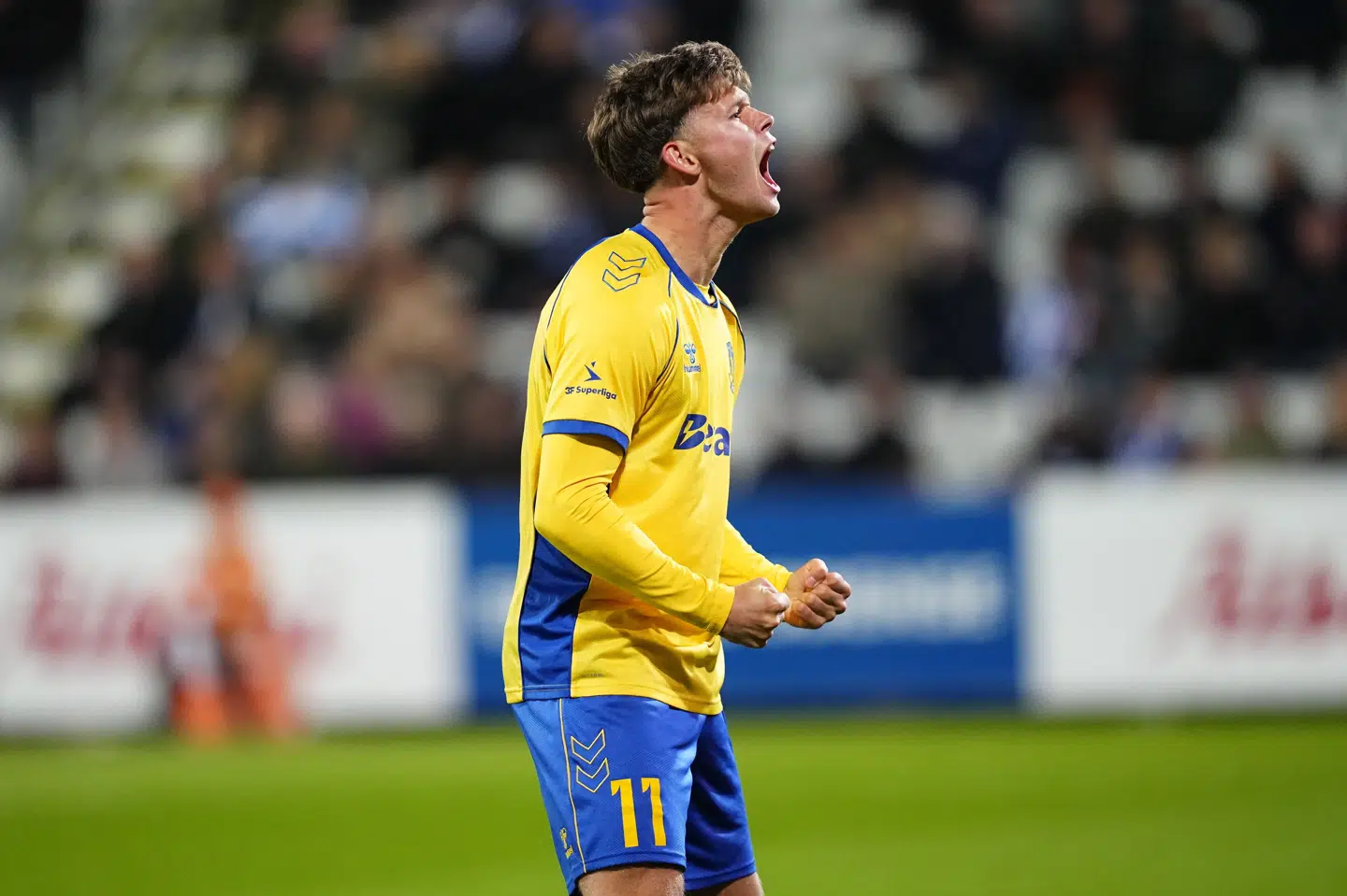 Brøndbys Filip Bundgaard satte et fornemt punktum med sin frække scoring til 4-1 kort før tid.