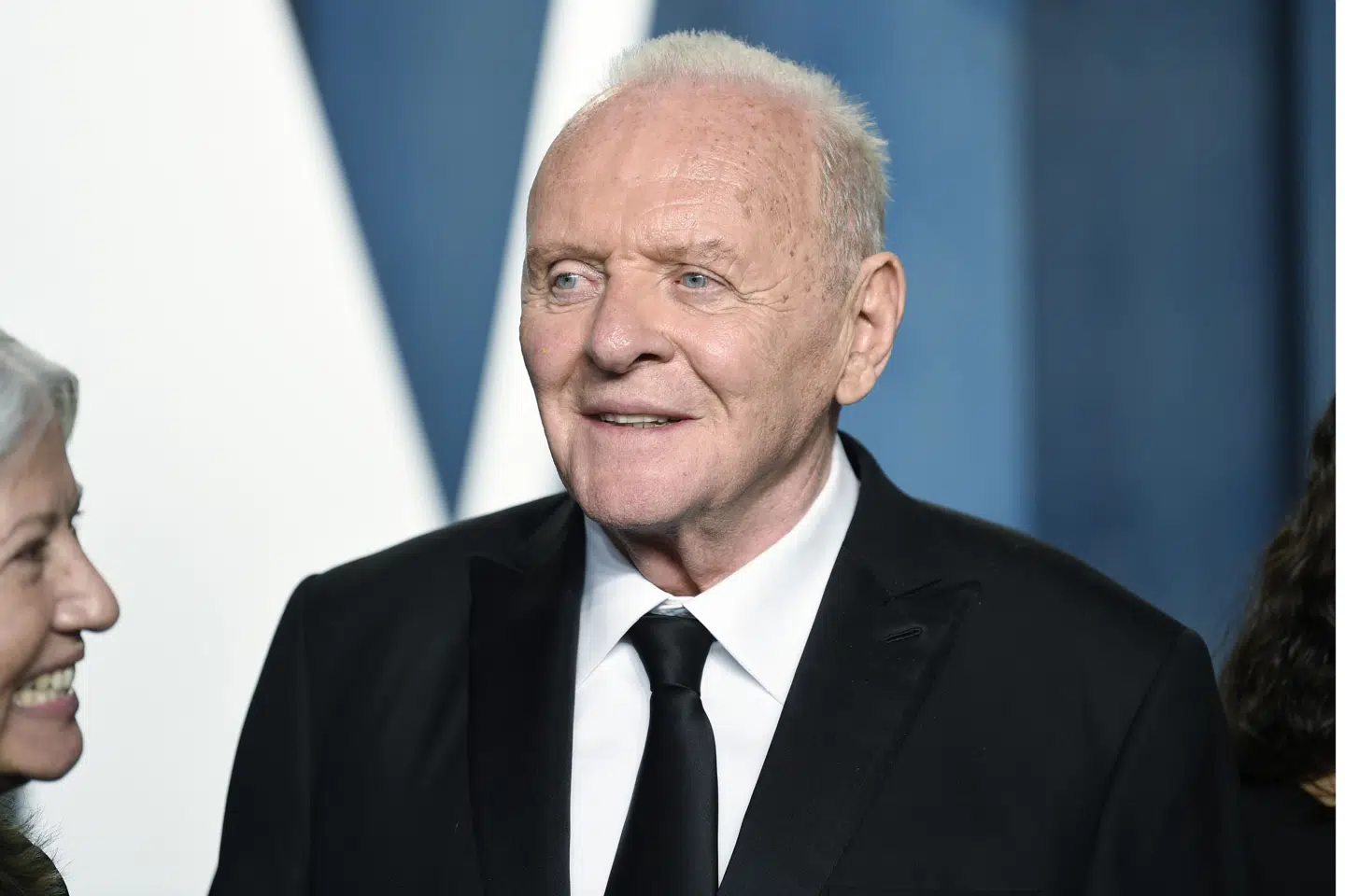 Selv om Anthony Hopkins ofte har spillet skurk, går waliseren for at være en jovial og jordnær mand, som også har gjort sig en del i filantropi. Han er desuden frivillig skuespillærer på en teaterskole i Santa Monica i Californien, USA. (Arkivfoto).