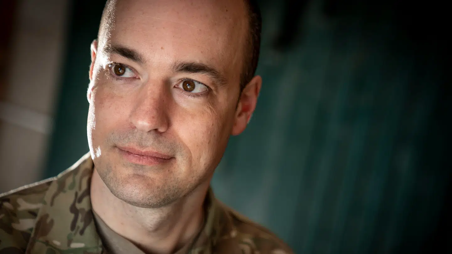 Anders Puck Nielsen er blevet et hit på Youtube med videoer, hvor han fortæller om Ukraine-krigen.