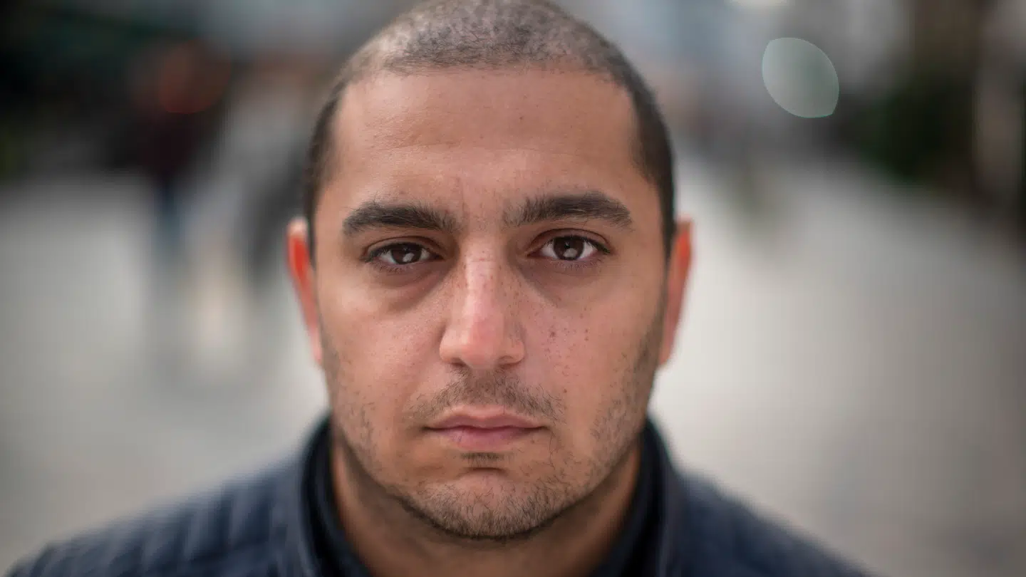 'Det er klart negativt, at der bliver ført valgkamp på et andet sprog end dansk. En del af at være dansk, det er jo også sproget!« siger Ali Aminali.