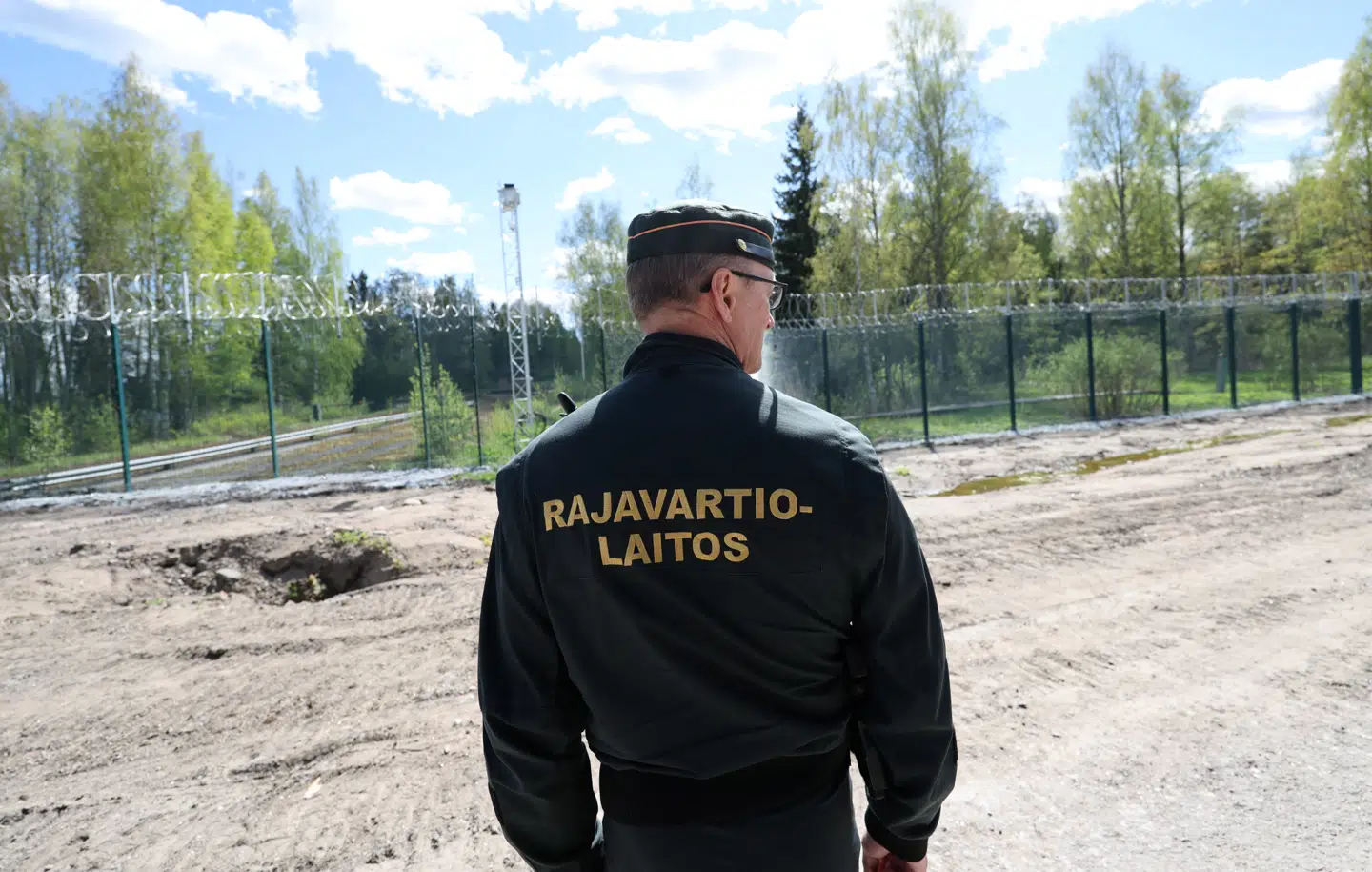 Lukket. I mere end et år har alle grænseovergange mellem Finland og Rusland været lukkede. Samtidig er Finland i gang med at bygge et kraftigt grænsehegn langs dele af den 1342 kilometer lange grænse.