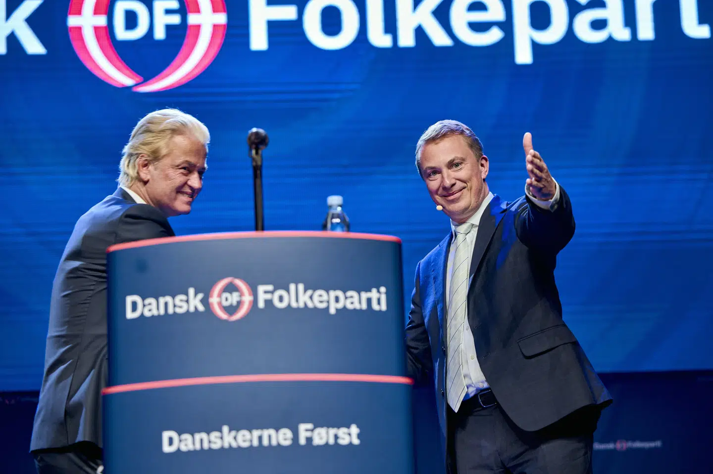 Formand for Dansk Folkeparti Morten Messerschmidt og hollandske Geert Wilders (PPV) ses på billedet under Dansk Folkepartis årsmøde i Viborg lørdag den 27. september 2025. (Arkivfoto).