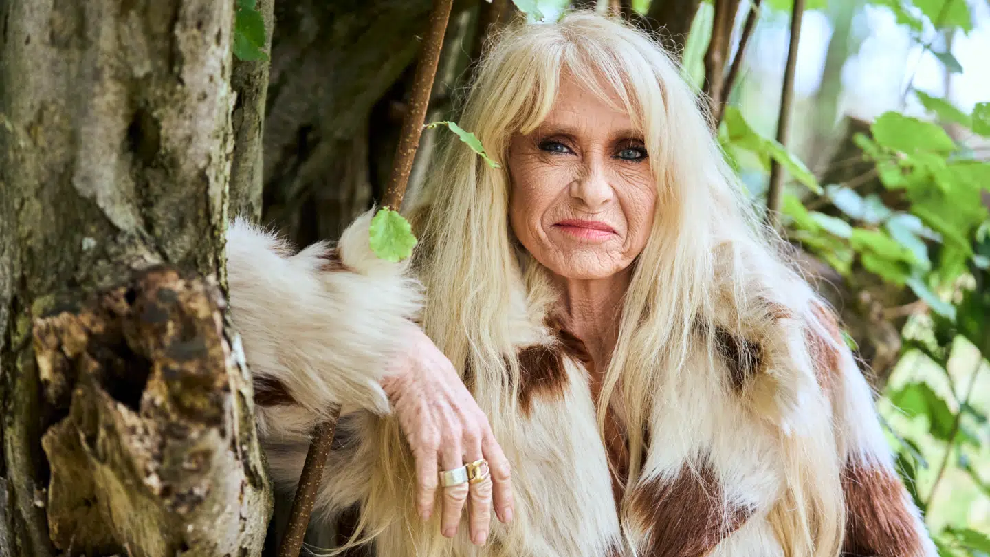 Sangeren Sanne Salomonsen udgiver torsdag sin selvbiografi, 'Det hele'.