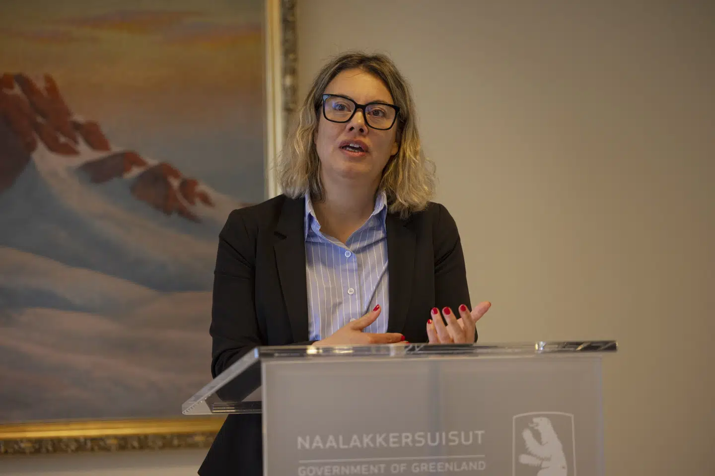 Grønlands minister for råstoffer, Naaja H. Nathanielsen (IA), er "meget tilfreds" med en afgørelse fra voldgiftsretten, der afviser, at et erstatningskrav mod Grønlands regering kan føres som en voldgift. (Arkivfoto).