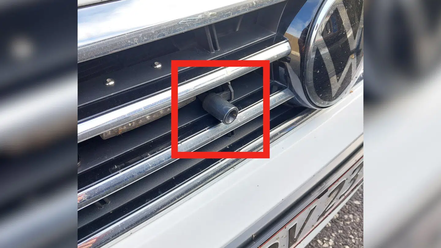 Her ses den mystiske dims, som politiet har fået tilføjet til patruljevognene.