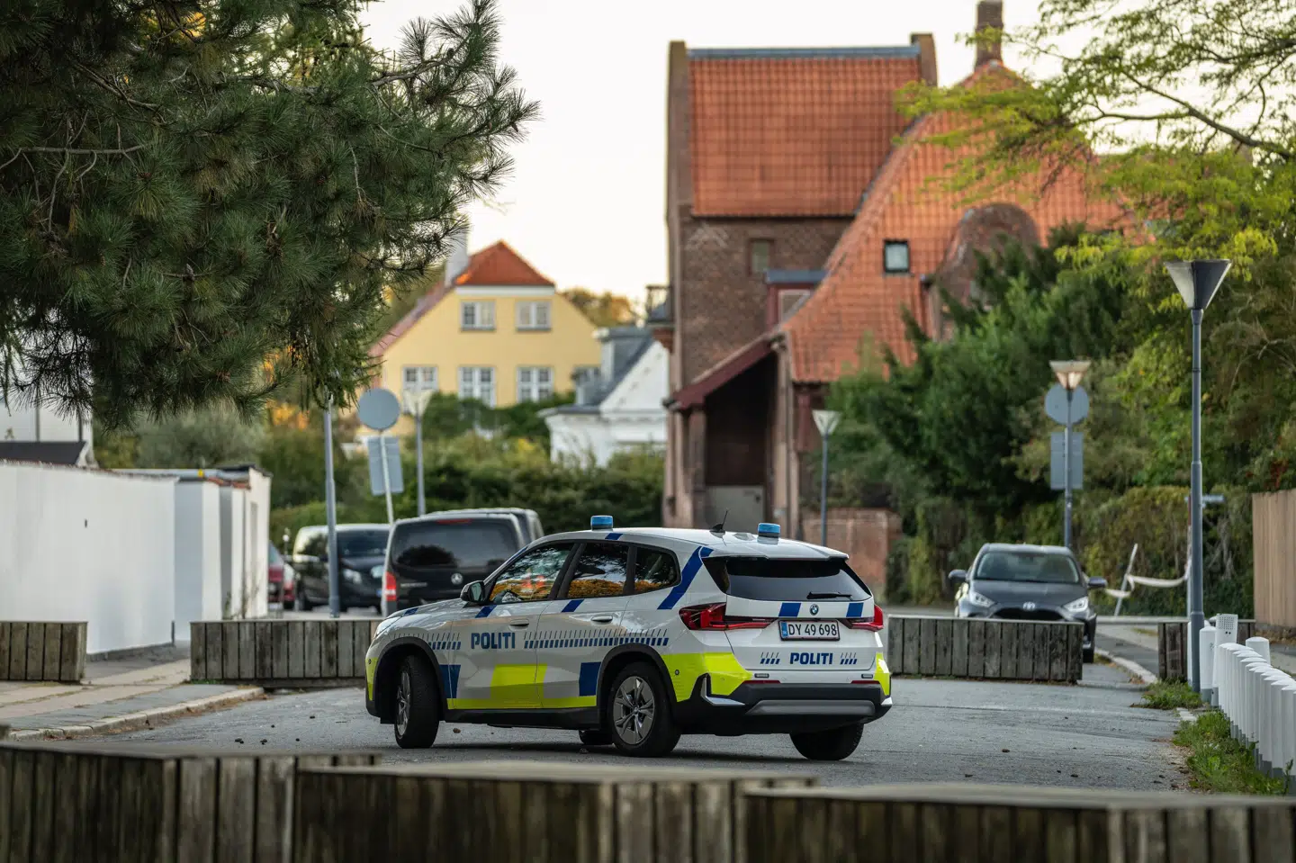 Meget tidligt om morgenen 2. oktober hørte bevogtningspersonale på den israelske ambassade i Hellerup to brag, der viste sig at være fra håndgranater. (Arkivfoto).