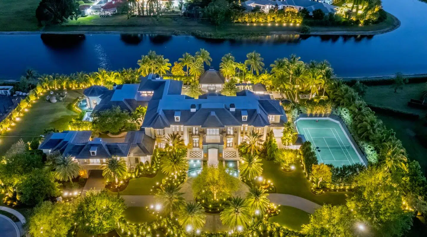 Mark Wahlberg har netop givet omkring 240 millioner danske kroner for sit vanvittige nye hjem i Florida. Foto: Palazzo di Lago / Senada / PR