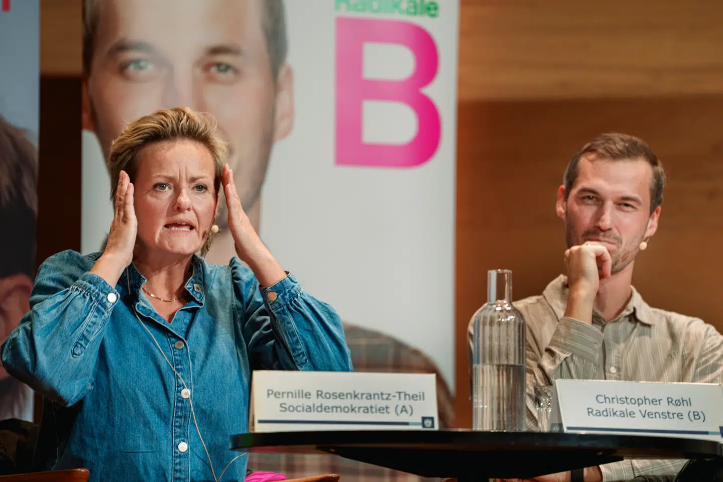 Pernille Rosenkrantz-Theil (S) og Christopher Røhl (R) til valgdebat i DR Koncertsalen onsdag.