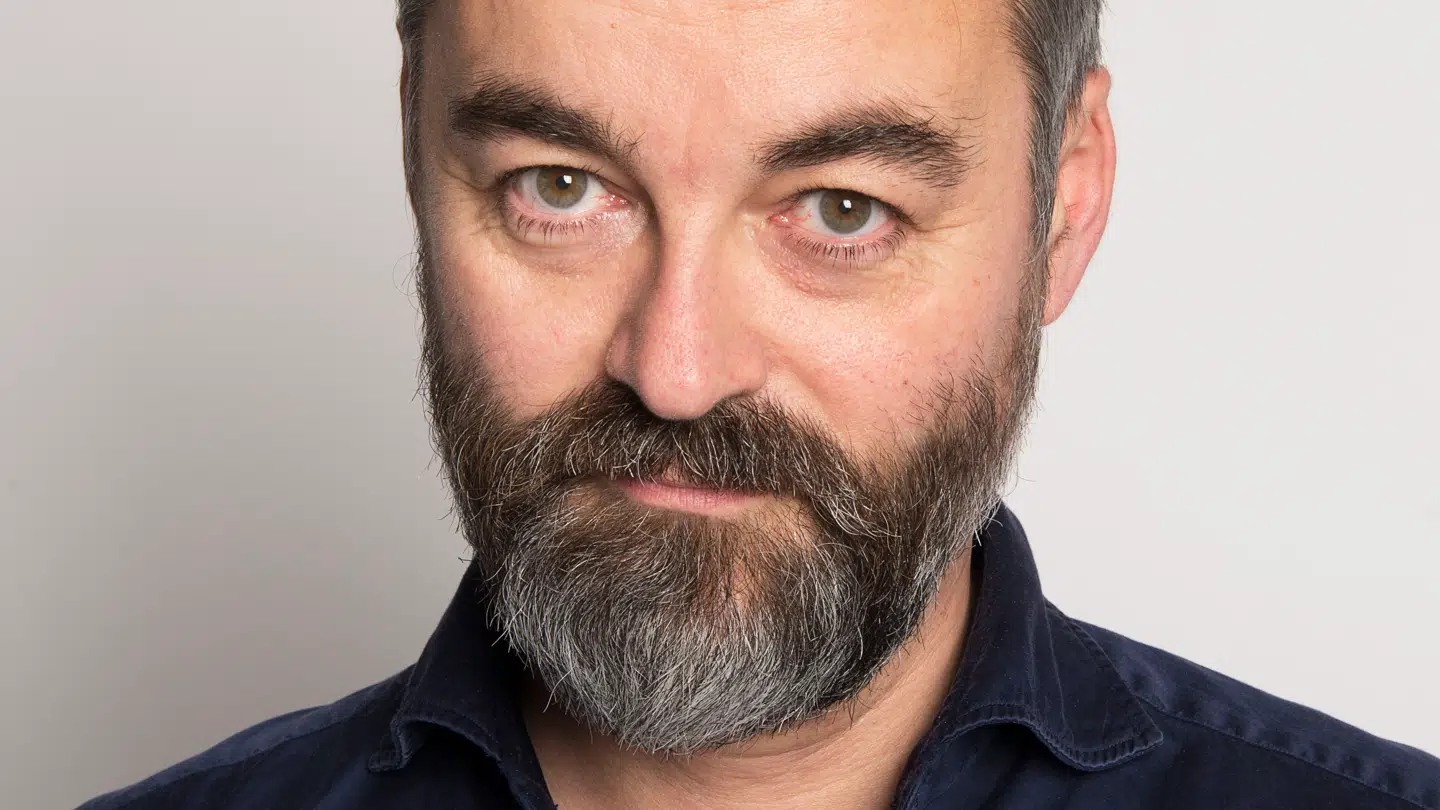 Chili Klaus er mest af alt kendt for – som navnet antyder – at spise stærke chilier.