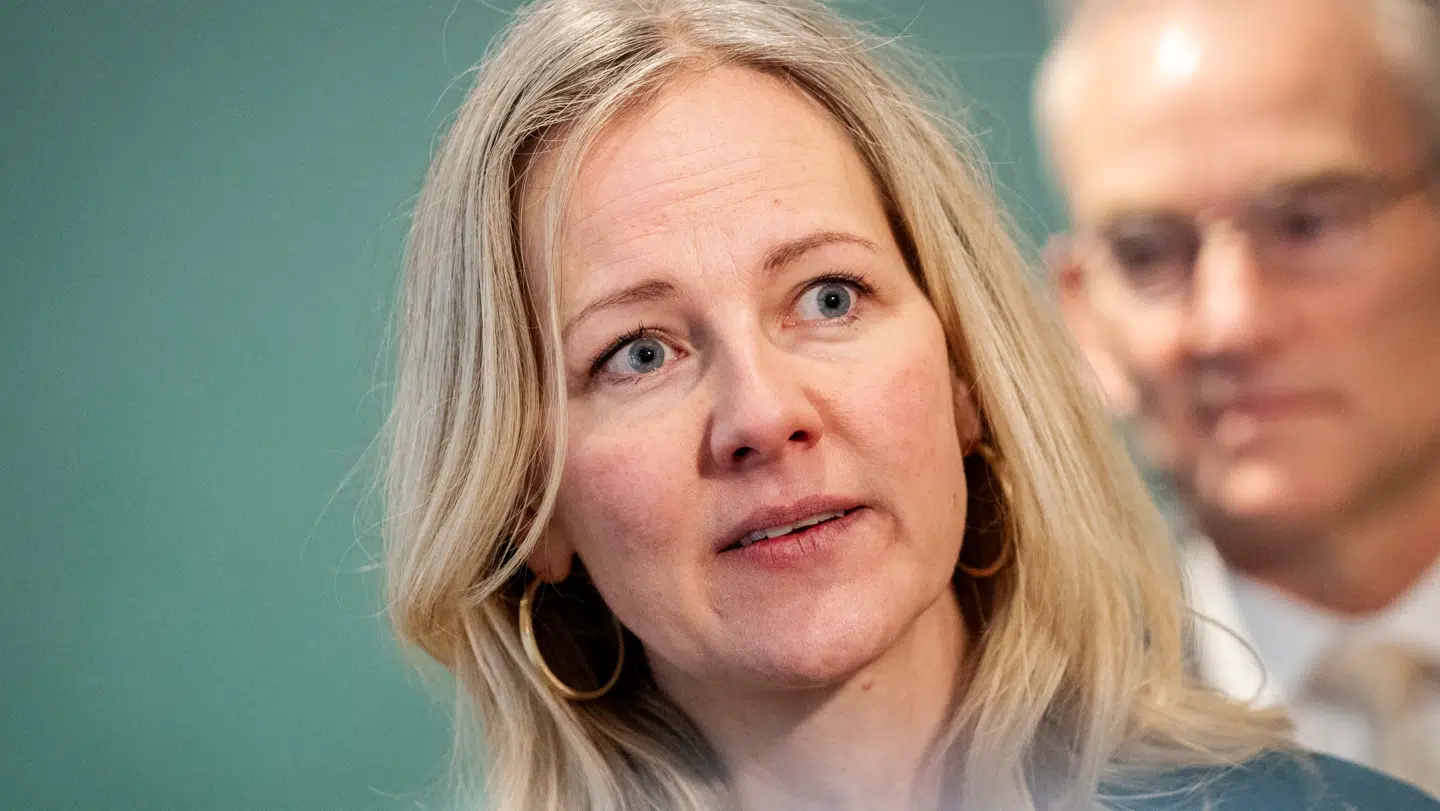 Ida Auken (S) sender stikpille til Enhedslisten-profil.