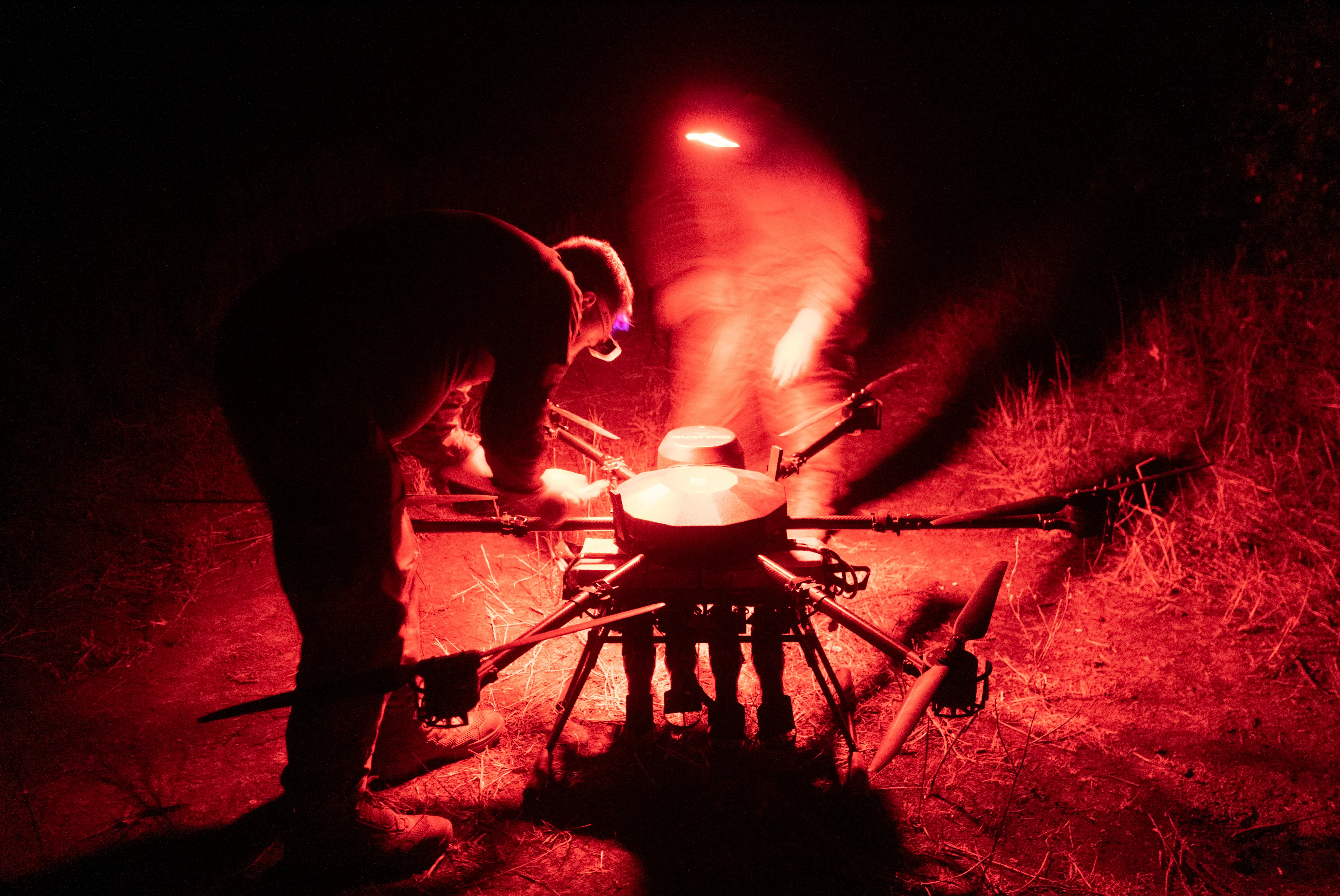 Nu raser den vigtigste krig ni hundrede kilometer fra frontlinjen. Og det er en »vi kan vinde«
