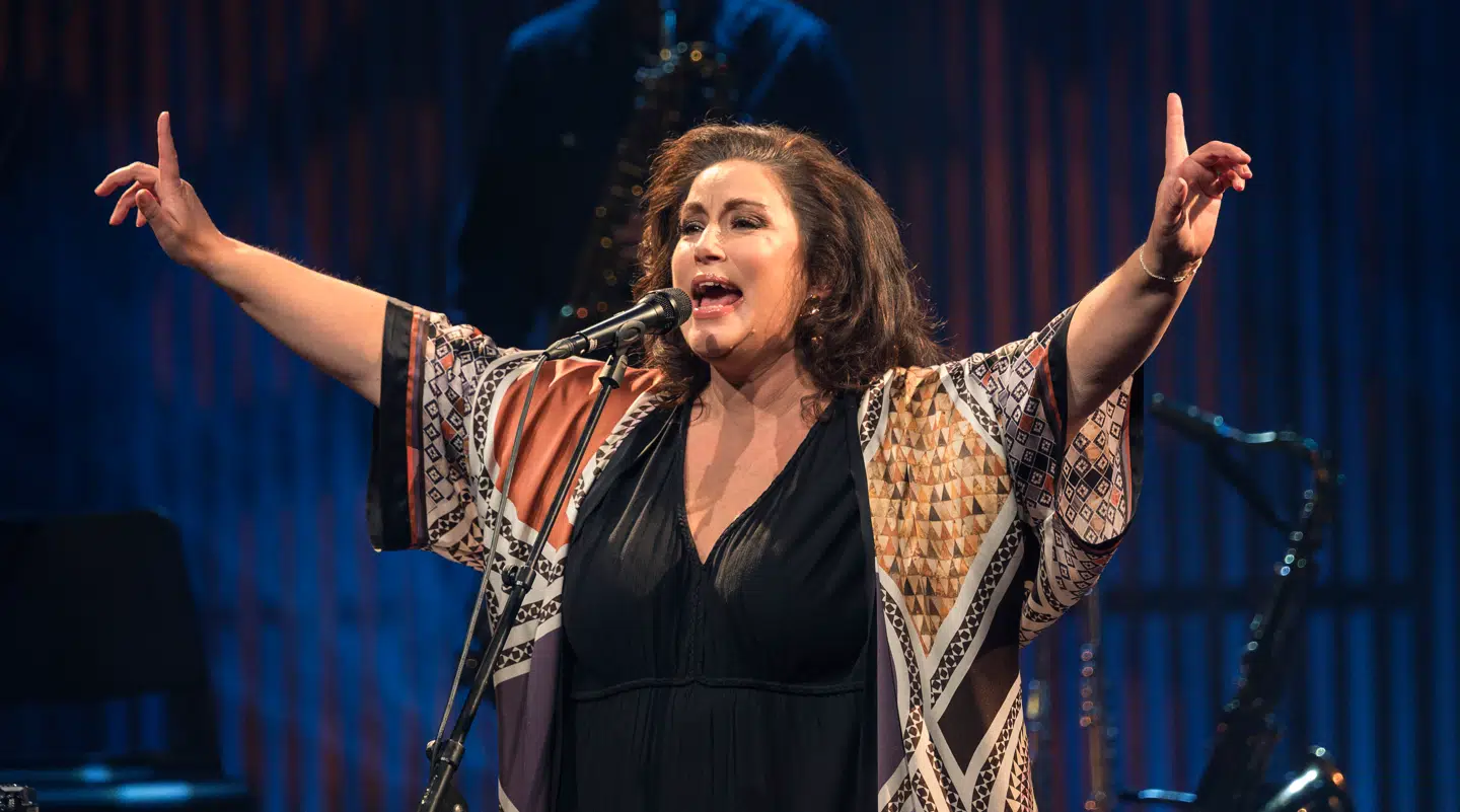 Lisa Nilsson optrådte lørdag i DRs Koncertsalen og indtog publikums følelsesregister, skriver Jakob Genz.