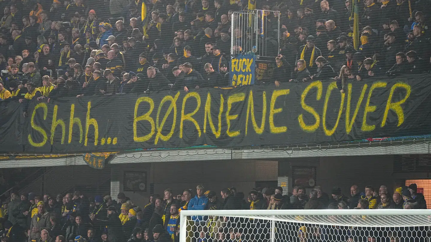 Brøndby-fansene var utilfredse med kamptidspunktet.