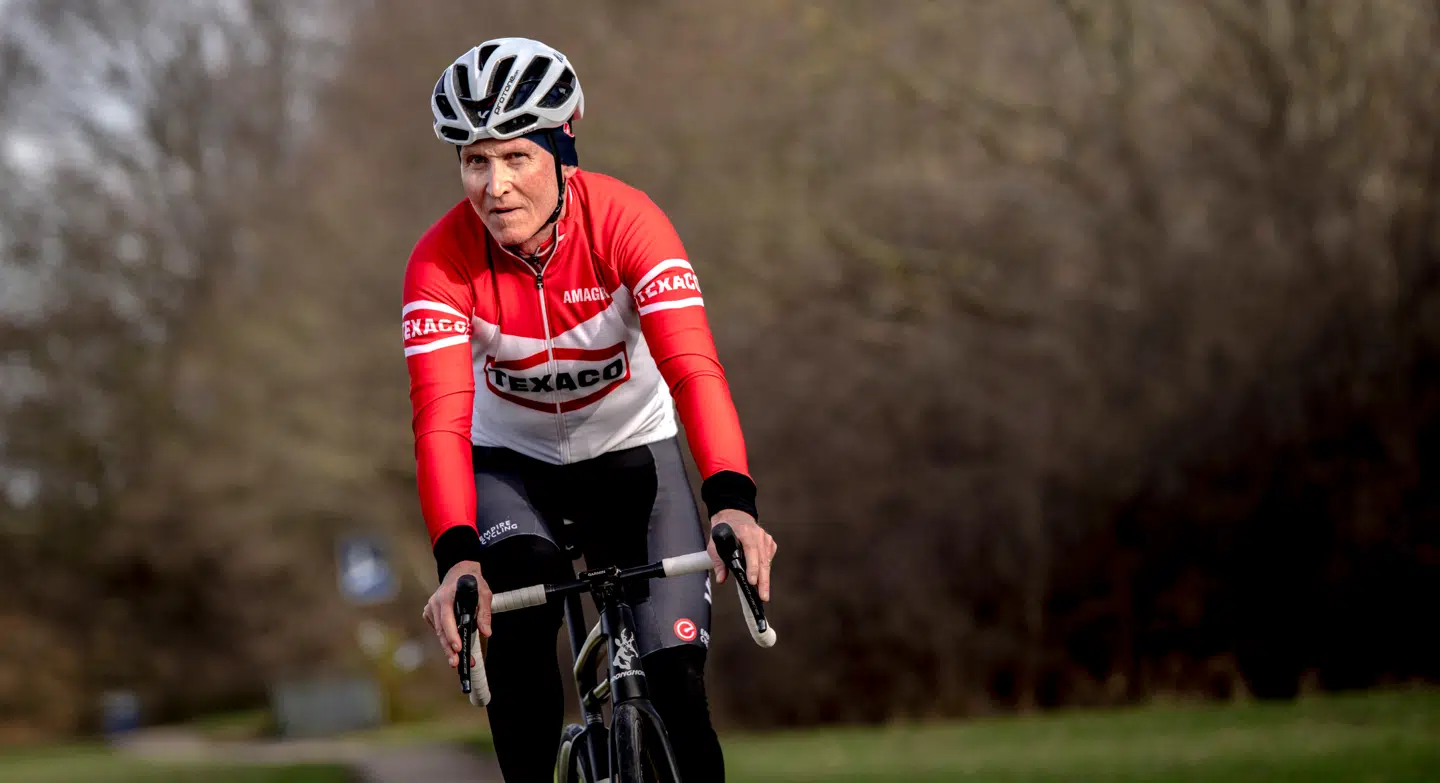 Brian Holm er tidligere været professionel cykelrytter, og har været sportsdirektør for flere hold.