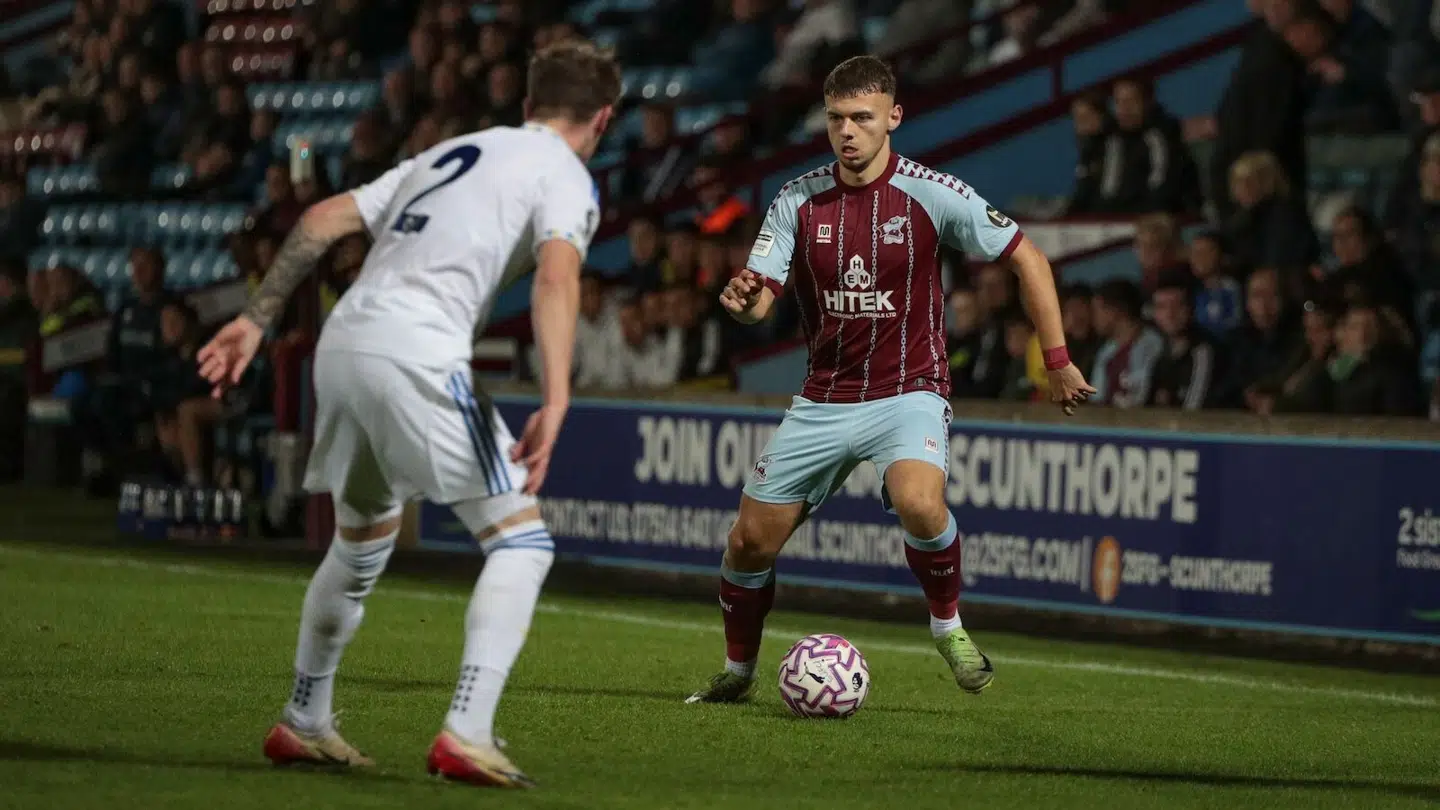 Jonathan Gjoshe ses her i aktion for klubben.