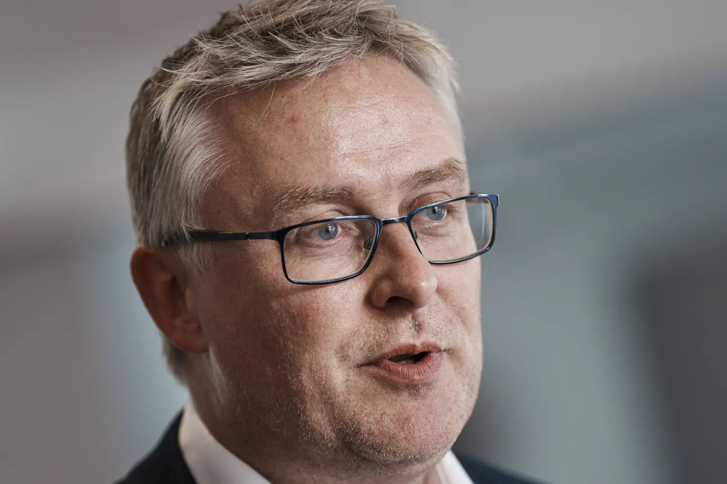 Minister for Fødevarer, Landbrug og Fiskeri, Jacob Jensen (V), følger udviklingen med mulig mistrivsel hos køer tæt. (Arkivfoto).