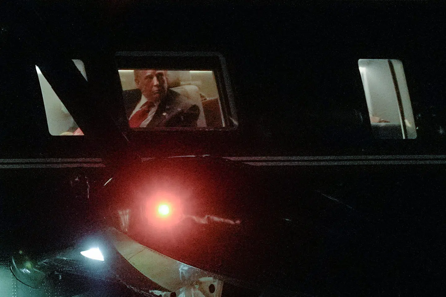 Den amerikanske præsident ses her ankomme ved Det Hvide Hus med Marine One den 2. november.