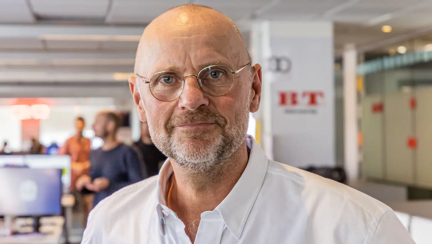 Socialdemokratiet taler med to tunget, lyder vurderingen fra Henrik Qvortrup.