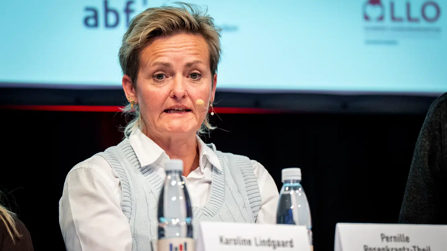 Fort spidskandidat for Socialdemokraterne, Pernille Rosenkrantz-Theil, er det rigtig skidt at drages ind i sagen om Jeppe Kofods sex med en 15-årig, vurderer Qvortrup.