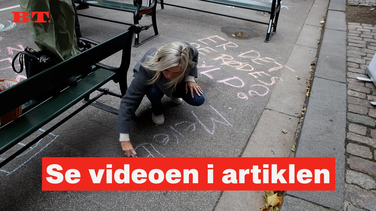 Janni Ree er irriteret over, at hun må cirkle rundt efter en p-plads.