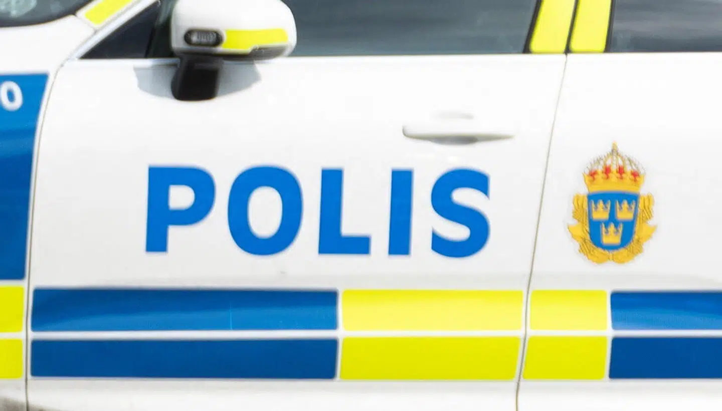 Arkivfoto af svensk politibil.