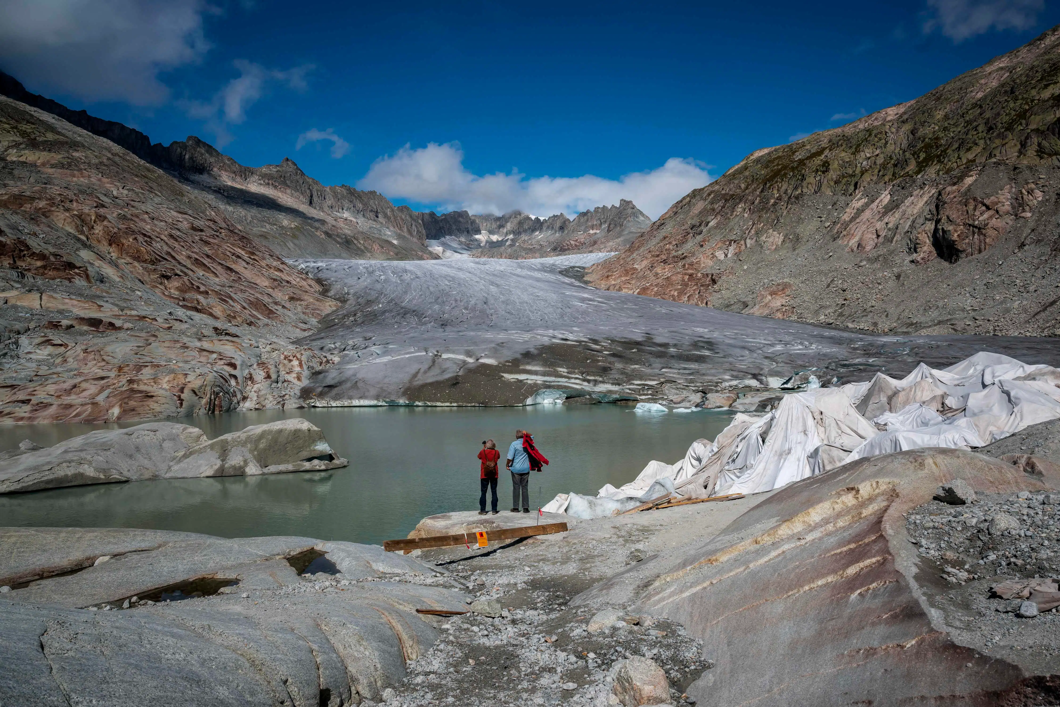 Verden uden grøn leder: Kæmpe klimamøde åbner i skyggen af USAs exit og EUs svækkelse