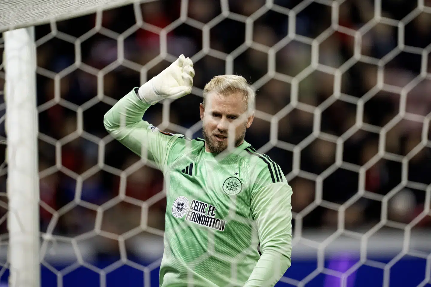 Kasper Schmeichel indkasserede tre mål i nederlaget til FC Midtjylland i torsdagens Europa League-kamp.