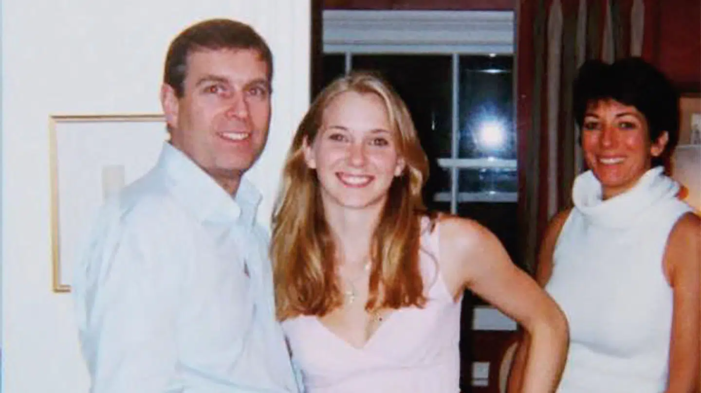 Billedet her af Andrew og Virginia Giuffre fik øjenbrynene til at rejse sig hos mange, da det så offentlighedens lys.