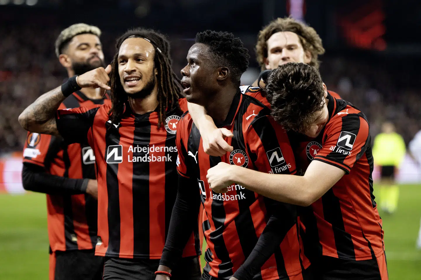 FC Midtjylland scorede tre mål inden for otte minutter torsdag aften, da holdet slog skotske Celtic i Europa League.