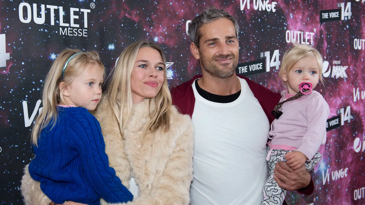 Oliver Bjerrehuus og Gunnvør Dalsgaard og deres to ældste børn i 2014.