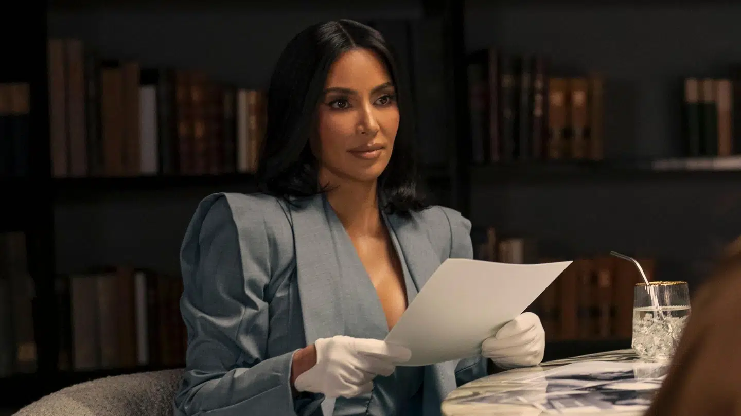 Realitystjernen Kim Kardashian debuterer som skuespiller i advokatserien All's Fair. Pressefoto: Disney+