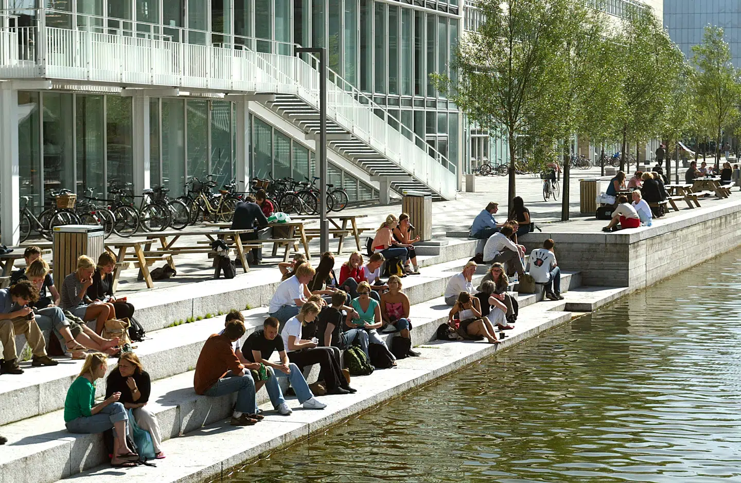 »Hvis universitetet fortsat skal uddanne nytænkende individer og ikke bare blive en fabrik, der producerer produktionslinjeakademikere, må vi genvinde en fælles forståelse af undervisningslokalet som debatrum,« skriver Nicolai C. Jepsen. Arkivfoto: Jan Jørgensen/Ritzau Scanpix